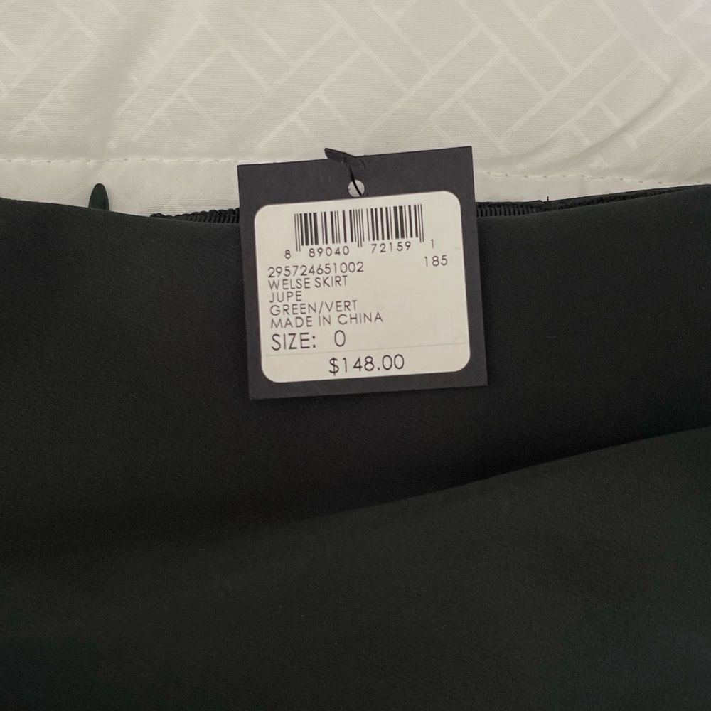 NWOT CLUB MONACO Welse Skirt in Green - Picture 9 of 9